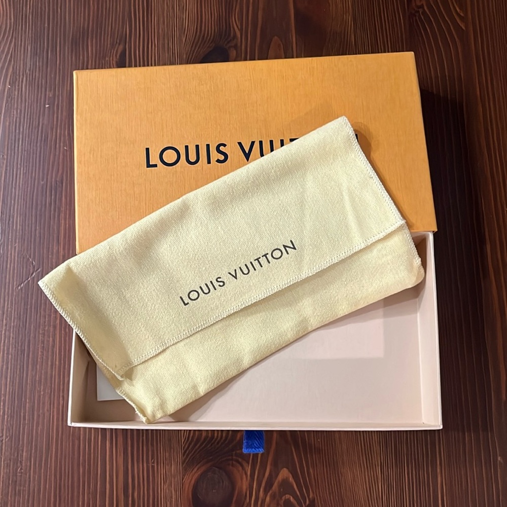 Louis Vuitton Signature Orange Gift Box w/ dust bag